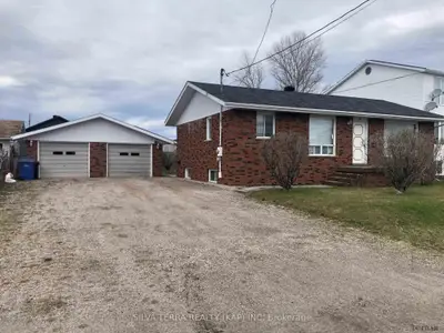 22 Albert Street, Kapuskasing, On P5n 2s9