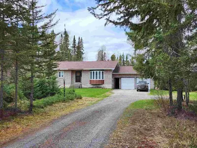 106 Bernhardt Drive, Goodfish Lake, Kirkland Lake, On P2n 2v3