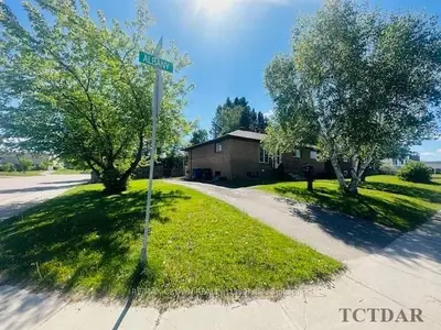 Detached in Kapuskasing