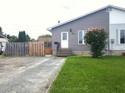 Semi-Detached in Timmins