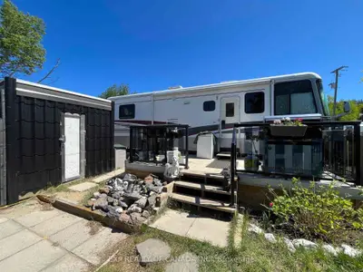 MobileTrailer in Sewell Township