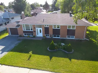 Detached in Timmins