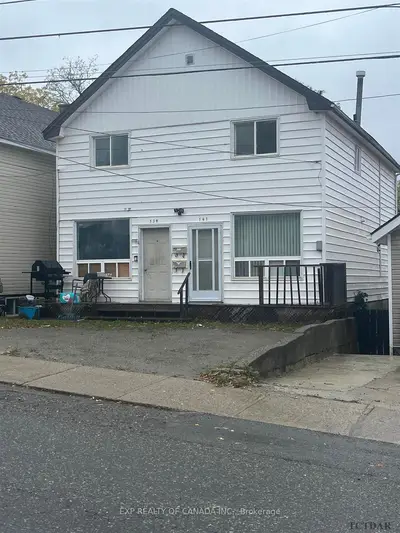 139 - 141 Spruce Street N, Timmins, On P4n 6n2