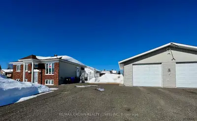 3 Berville Avenue, Hearst, On P0l 1n0