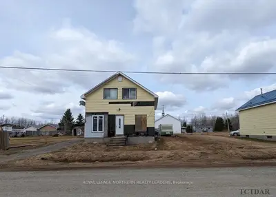 712 & 714 Gleason Avenue, Holtyre, On P0c 1c0