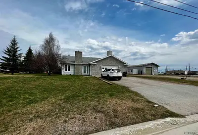 320-328 Prince Street, Hearst, On P0l 1n0