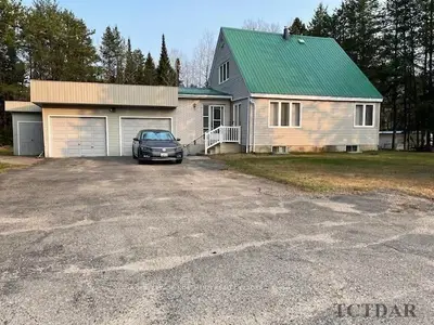 3055 Dalton Road, Timmins, On P4n 7c2
