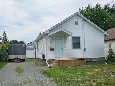 37 Middleton Avenue, Timmins, On P4n 2z6