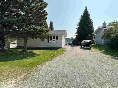 348 Thirteenth Avenue, Cochrane, On P0l 1c0