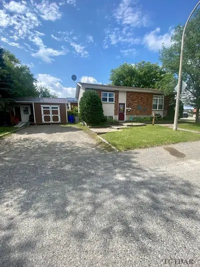 1243 Gatineau Boulevard, Timmins, On P4r 1e8