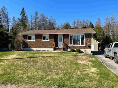 34 Carleton Place, Timmins, On P4n 7p8