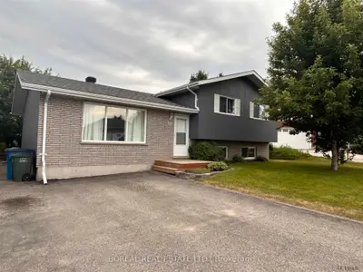 10 Nineteenth Avenue, Cochrane, On P0l 1c0