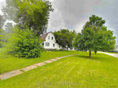 122 Cambridge Avenue, Iroquois Falls, On P0k 1e0