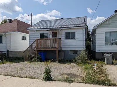 155 Cedar Street N, Timmins, On P4n 6j4