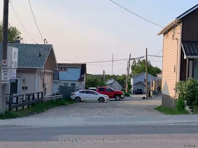 180 Algonquin Boulevard E, Timmins, On P4n 1a9