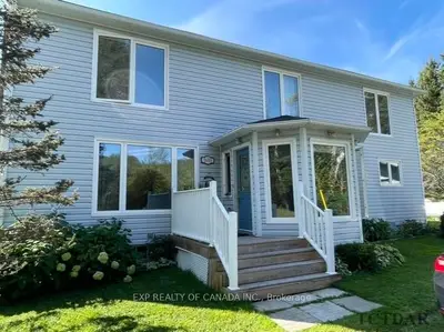 1653 Pine Street S, Timmins, On P4n 0b9