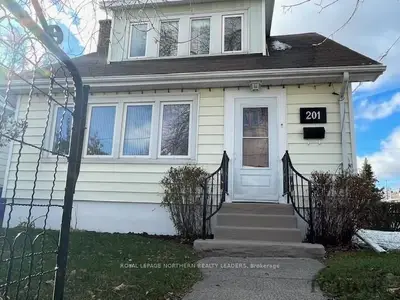 201 Maple Street S, Timmins, On P4n 1z1