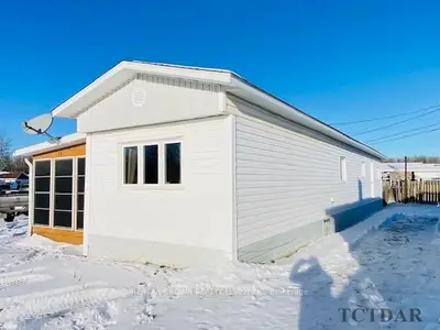 13 Denis Street, Hearst, On P0l 1n0