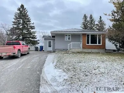 228 Hessle Avenue, Temiskaming Shores, On P0j 1p0