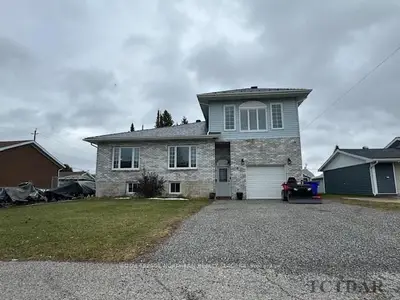 348 Lemoyne Street, Timmins, On P4n 4c2