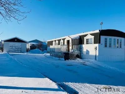 20 Gilles Street, Hearst, On P0l 1n0