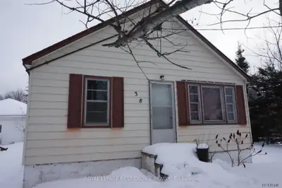 38 Main Street, Timiskaming, On P0j 1n0