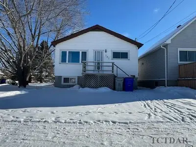 382 Pine Street N, Timmins, On P4n 6l5