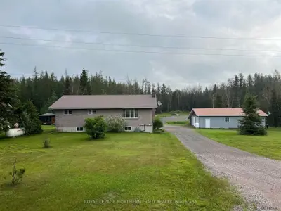 Detached in Kirkland Lake