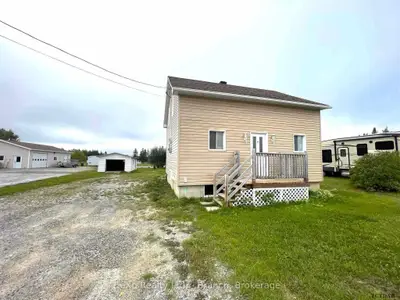 20 Edward Street S, Hallebourg, On P0l 1l0