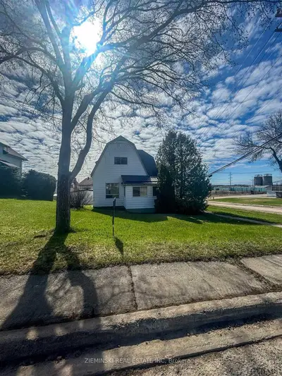 133 Buckingham Avenue, Iroquois Falls, On P0k 1e0