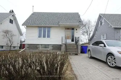 512 Hemlock Street, Timmins, On P4n 6t7