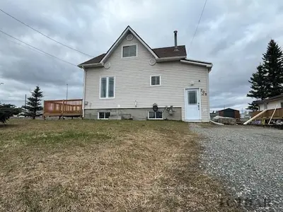706 Bristol Road, Timmins, On P0n 1c0