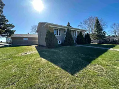 420 Sixteenth Avenue, Cochrane, On P0l 1c0