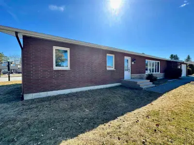 1537 West Street, Hearst, On P0l 1n0