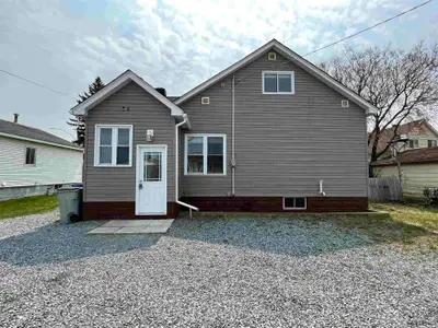 33 William Avenue, Timmins, On P0n 1h0