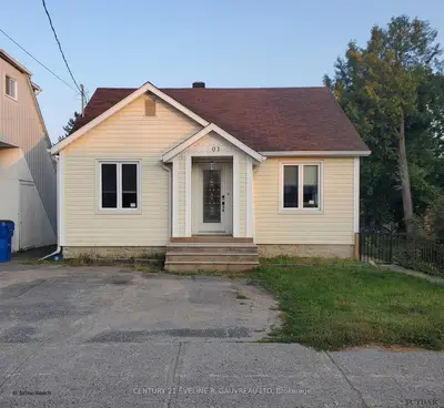 101 Lakeshore Avenue, Temiskaming Shores, On P0j 1p0