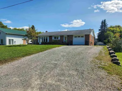 4 King Street E, Englehart, On P0j 1h0