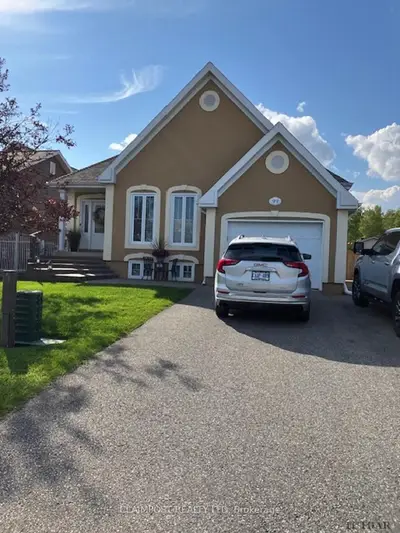 99 Majestic Boulevard, Timmins, On P4n 1n6