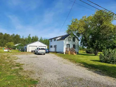 10 Rorke Avenue, Temiskaming Shores, On P0j 1k0