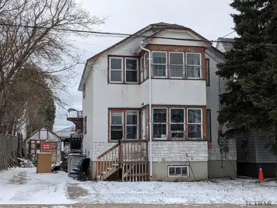 229-231 Wende Avenue, Timmins, On P4n 3e6