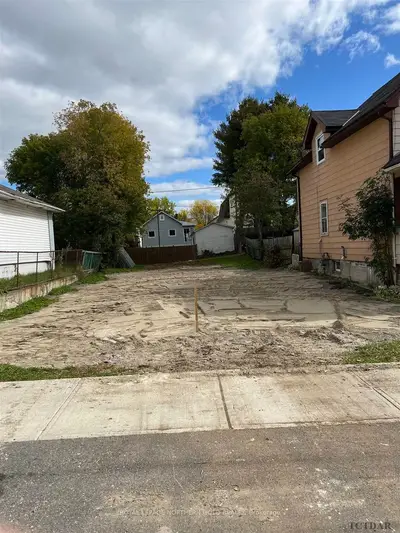 22 O'meara Boulevard, Kirkland Lake, On P2n 2t6