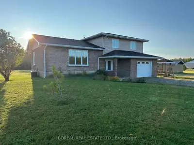 1476 11 S, Cochrane, On P0l 1c0