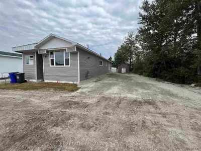 24 Crystal Avenue, Timmins, On P4n 8r7