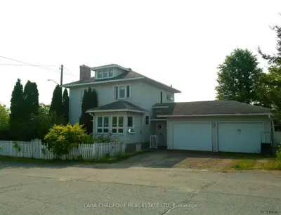 Detached in Kirkland Lake