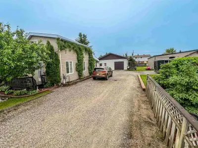 649 & 657 Ambridge Drive, Iroquois Falls, On P0k 1g0