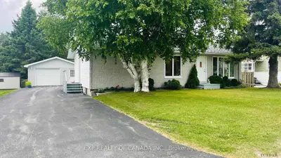 415 14th Avenue, Cochrane, On P0l 1c0