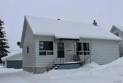 34 Cedar Street, Kapuskasing, On P5n 2a8