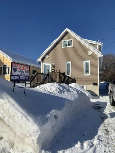 200 O'neil Avenue, Timmins, On P4n 4k5
