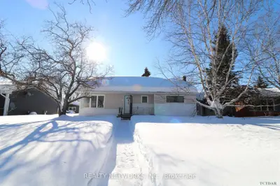 433 Smith Street, Iroquois Falls, On P0k 1e0