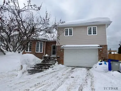 43 Pleasant Avenue, Timmins, On P4r 1m6